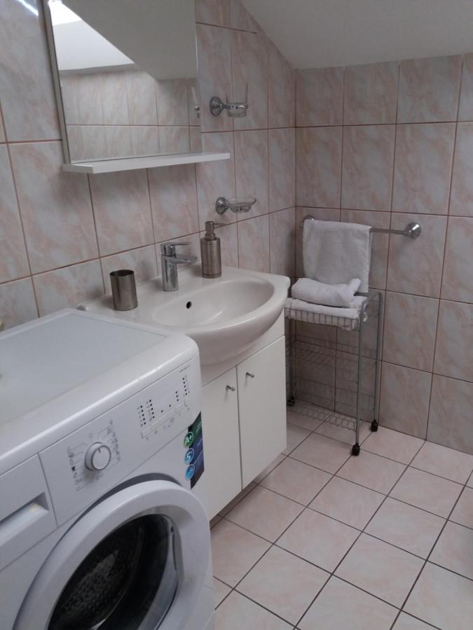 Apartmani Lana Brodarica  Exteriör bild