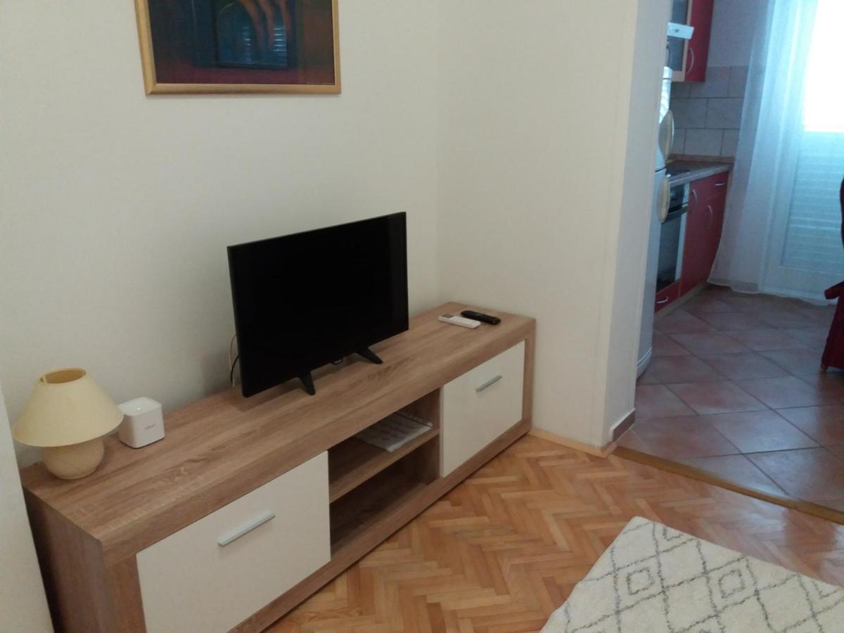 Apartmani Lana Brodarica  Exteriör bild