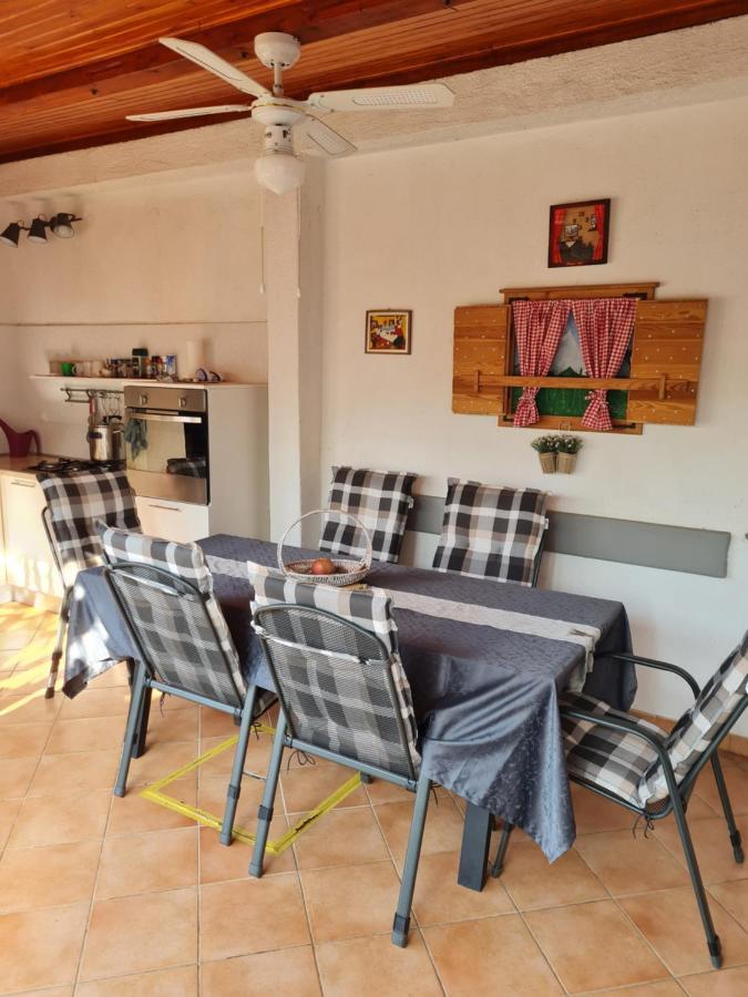 Apartmani Lana Brodarica  Exteriör bild